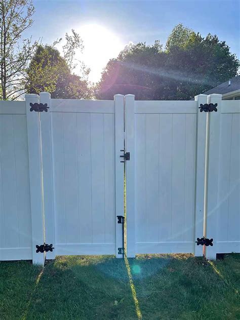 Vinyl Fence Installers Asheville Fencing Company Solutions