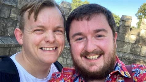 Methodist Church Allows Same Sex Marriage In Momentous Vote Bbc News