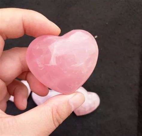 Pink Rose Quartz Natural Polished Heart 120 150 Gram Rs 1100 Kg Id 23671747188