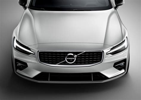 New Volvo V Gets Underwhelming R Design Body Kit Autoevolution