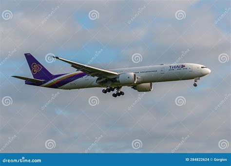 Thai Airlines Boeing B Dreamliner Parked In Vienna Schwecha