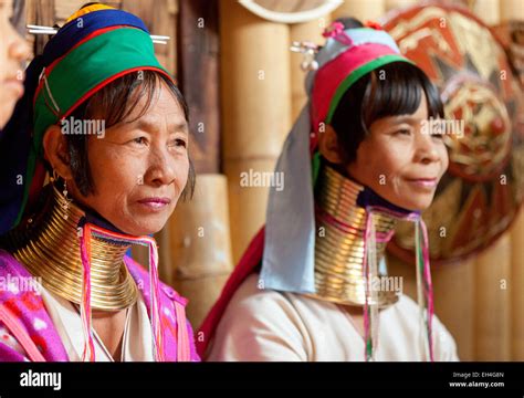 Long Necked Women Of The Kayan Tribe Ywama Village Inle Lake Shan