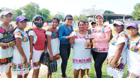 Amazonas De Yaxunah Caen En Um N Pero Renacen En Hunucm Como El Ave