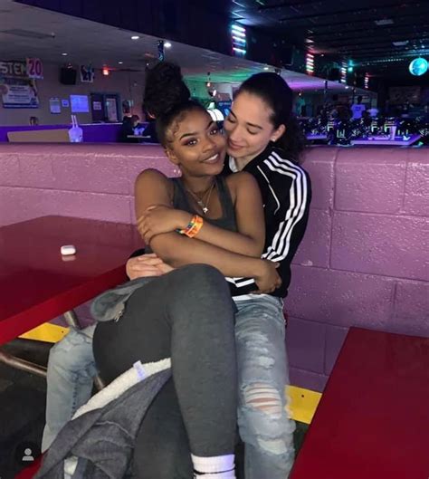 Pin By Nayli On Love Cute Lesbian Couples Cute Couples Goals