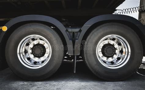 Semi Truck Wheels Tires. Alloy Wheels. Rubber, Tyres. Freight Trucks ...