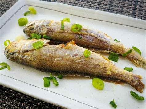 Air Fried Yellow Croaker Fish Air Fry with Me 與我同炸 The Menu Fish