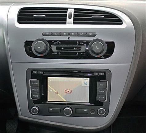 Seat Leon Autoradio Blenden Set 2 DIN Mit Antennen Diversity