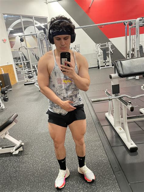 Gym pump 💦 | Scrolller