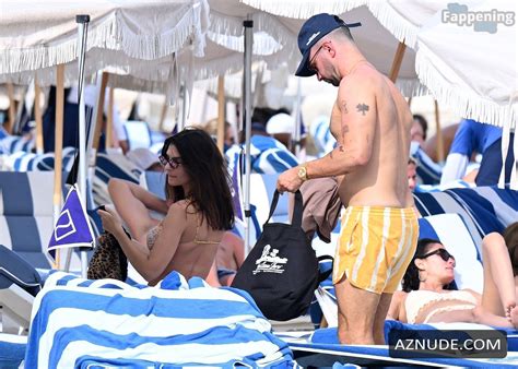 Emily Ratajkowski Stuns In Sexy Bikini At Miami Beach Event Aznude