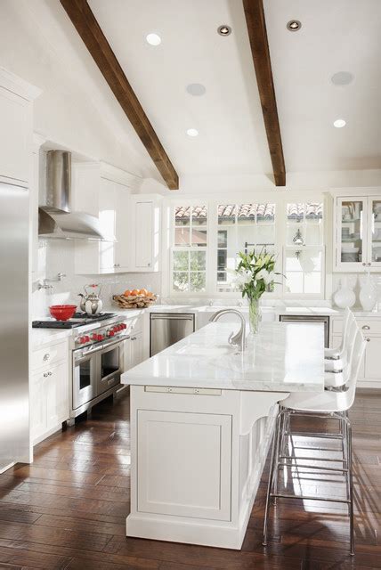 18 Elegant White Kitchen Design Ideas