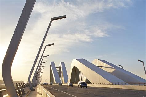 Gallery of Sheikh Zayed Bridge / Zaha Hadid Architects - 16