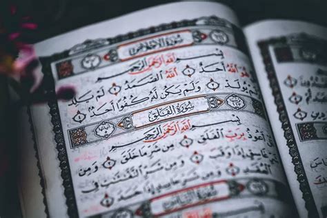 Al Qur An Surat Al Ikhlas Tulisan Arab Latin Terjemahan Bahasa