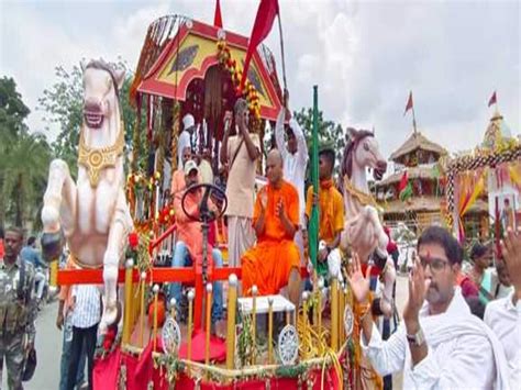 Devotees Gathered In The Pilgrimage Of Lord Shri Jagannath From