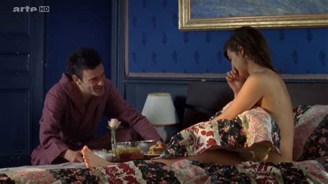 Nude Video Celebs Marie Denarnaud Nude Julie Anne Roth Nude Les Vivants Et Les Morts S E