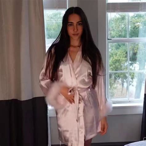 Full Video Izzy Green Nude Robe Strip Posing Onlyfans Onlyfans