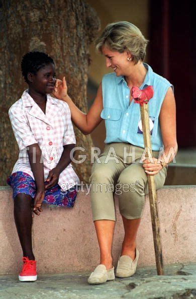 Diana In Angola Princess Diana Photo 17810445 Fanpop