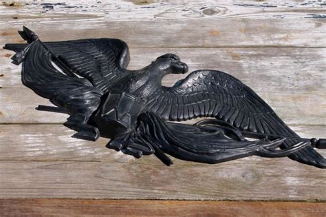 Large Federal Eagle Wall Hanging Vintage Plastic Plaque W Antique