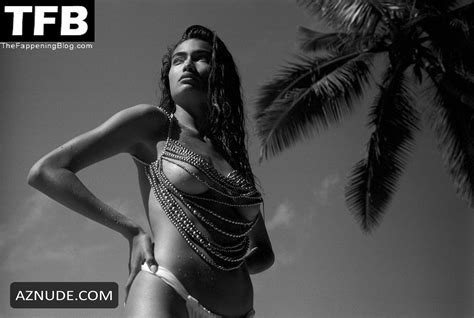 Kelly Gale Sexy Poses Topless Wearing A Bikini In A Photoshoot AZNude