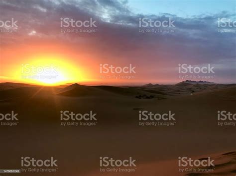 Sahara Desert Sunrise Stock Photo - Download Image Now - Adventure ...