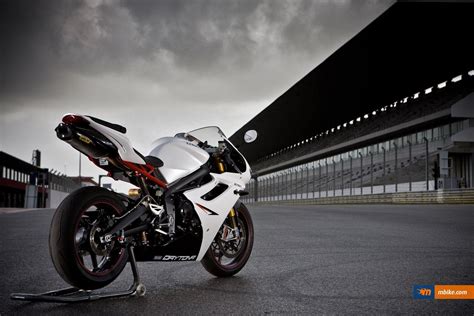 Triumph Daytona 675 Wallpapers Wallpaper Cave