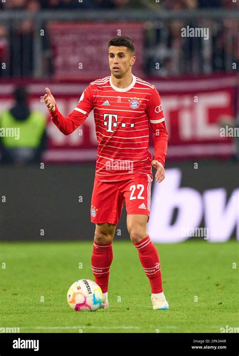 Joao Cancelo Fcb 22 En El Partido Fc Bayern Muenchen Sc Freiburg 1 2 Dfb Pokal Copa Alemana