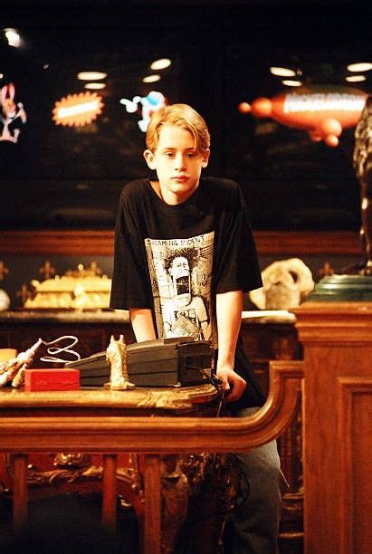 Mack 💜 | Macaulay culkin, Michael jackson smile, Young cute boys