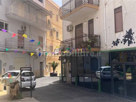 Vendita Appartamento In Via Enrico La Loggia Favara Nuovo Secondo