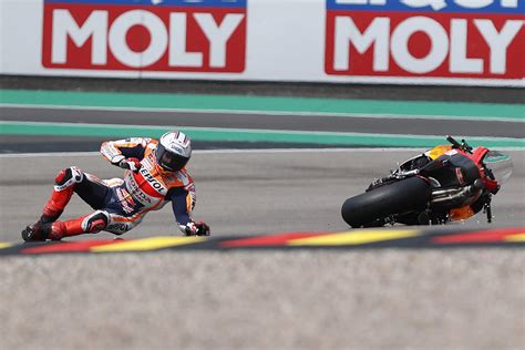 Nouvelle Chute De Marc M Rquez Au Warm Up Du Gp D Allemagne