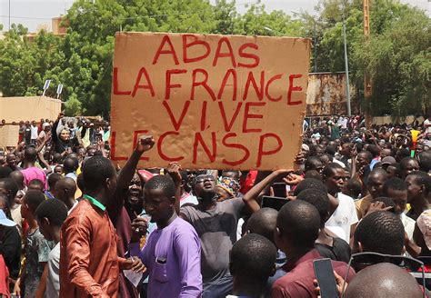 Putsch au Niger les ressortissants français évacués dès aujourd hui