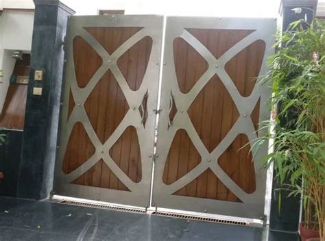 Exclusive Stainless Steel Gate For Home Size 8 X 7 Feet At ₹ 15000