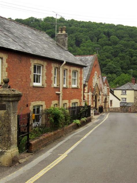 Lady Street Dulverton © Derek Harper Cc By Sa20 Geograph Britain