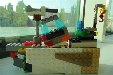 Игрушки своими руками из лего: Елочные игрушки из Лего (Lego) своими ...