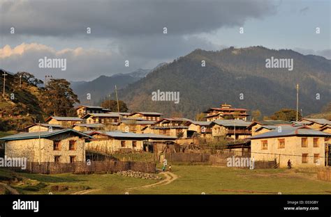 Village of Sakteng on Merak Sakteng trek, Eastern Bhutan Stock Photo ...