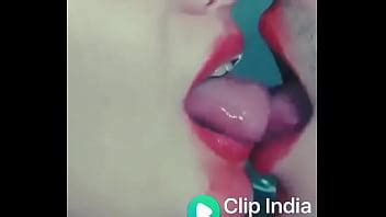 Full Kissing XVIDEOS