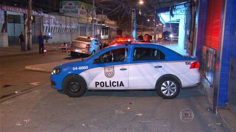 Criminosos Trocam Tiros Policiais Em Madureira No Rio Bom Dia