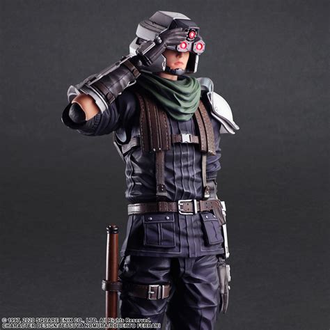 Final Fantasy 7 Remake Cloud Statue And Play Arts Kai Roche And