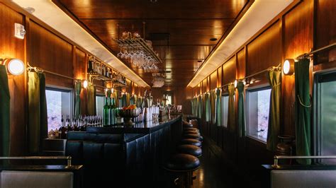 Century Grand: Platform 18 — Bar Review | Condé Nast Traveler