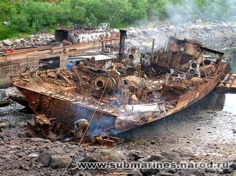 The Cold War Submarine Graveyard of Russia's Kola Peninsula - RecycleNation