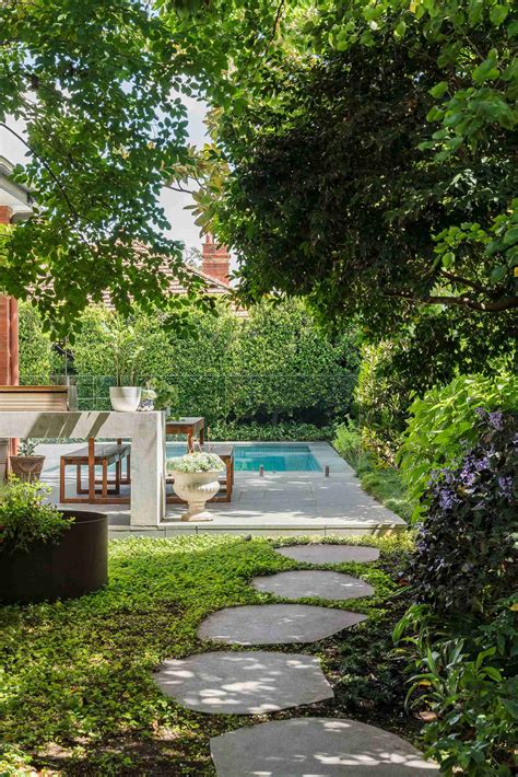 Camberwell Luxury Recreational Pool | Pool Builder Melbourne | Laguna