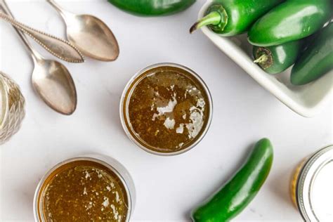 Easy Jalapeño Pepper Jelly Recipe (Only 4 Ingredients) - Pepper Geek