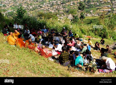 Mourners At Funeral Umpium Refugee Campthai Burmese Border South