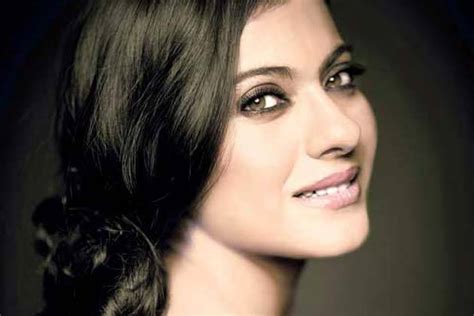 Foto HOT Terbaru Kajol Devgan Artis India Cantik HOT UPDATE