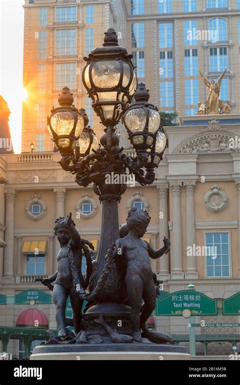 The Parisian Hotel Macau China Stock Photo Alamy