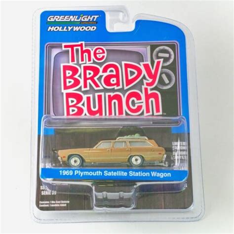 Greenlight Plymouth Satellite Station Wagon Brady Bunch Ebay