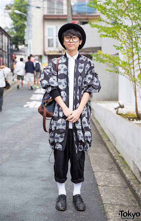 Harajuku Guy W Glasses And Bowler Hat In Cat Print Jacket Ys Pants