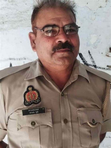 कानपुर में सिपाही का बेटा बना Ips पिता बोले बेटे को सैल्यूट करूंगा