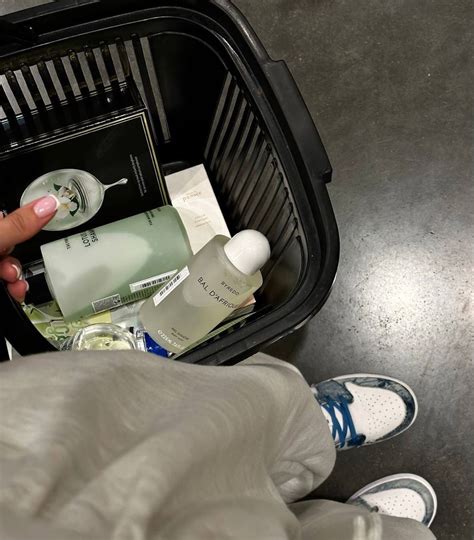 Pin by Anyutochka001 on cosmetics | Dream life, Sweet life, Future ...