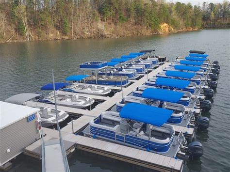 Pontoons, Deck Boats & Water Slide Boat Rentals | Lake James Boat Rentals