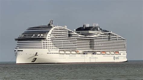 Msc World Europa A Breve Il Battesimo A Doha Cruising Journal