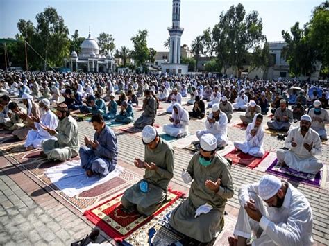 Eidul Fitr Holidays Announced Pakistan Business Recorder